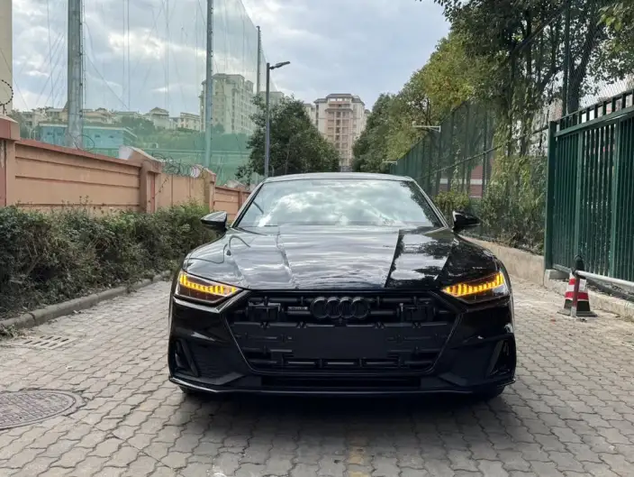 Audi A7 L 2022 Model 45 TFSI quattro S-line Black Samurai Edition – фото 2