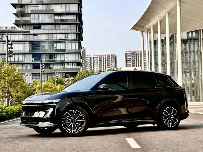 ZEEKR 7X 2025 Model 75kWh Rear Drive Smart Driving Edition – фото 8
