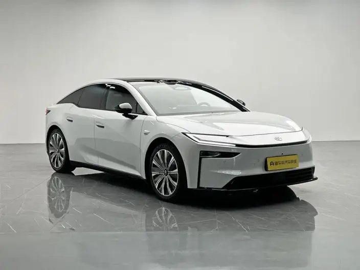 Toyota bZ7 2026 Model 700 Max LiDAR Edition – фото 3
