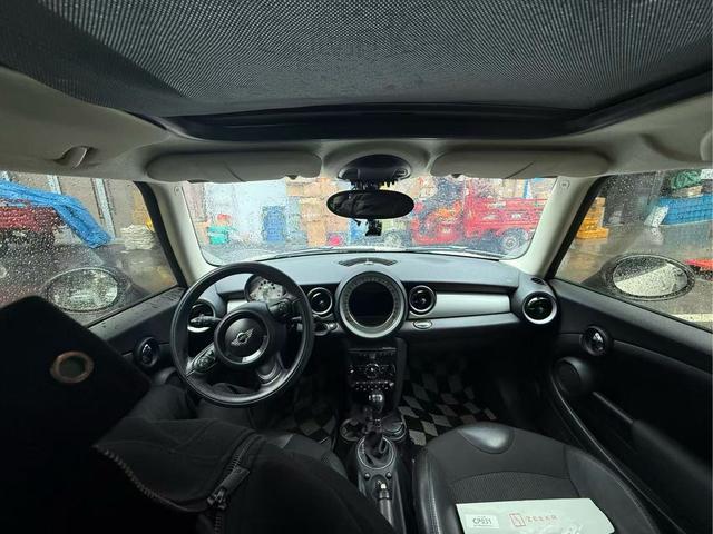 MINI 2012 1.6L COOPER Baker Street – фото 5