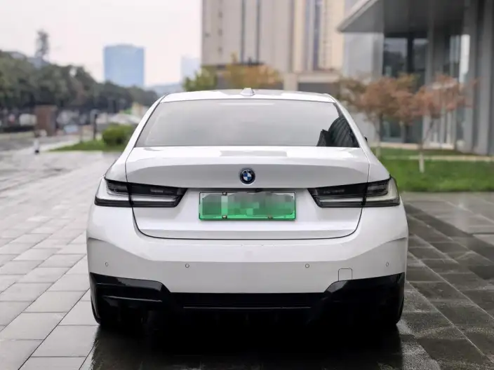 BMW i3 2025 Model eDrive35L – фото 6