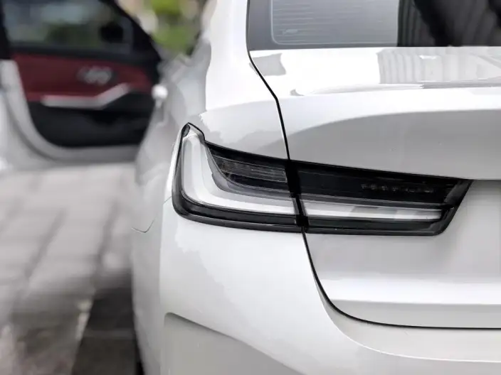 BMW i3 2025 Model eDrive35L – фото 9
