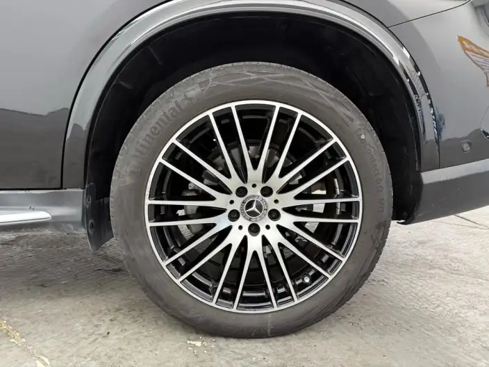 Mercedes-Benz GLC 2024 Model GLC 300 L 4MATIC Luxury Model 5 seat – фото 9