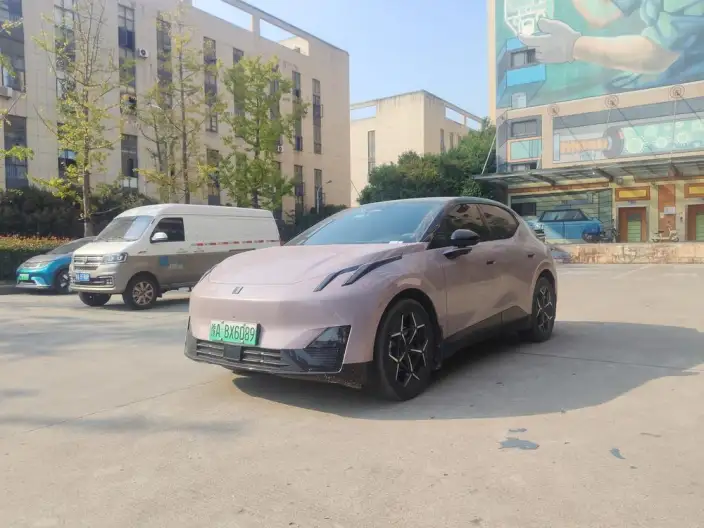 Lynk & Co 20 2025 Model Z20 530km Rear Drive Pro – фото 1