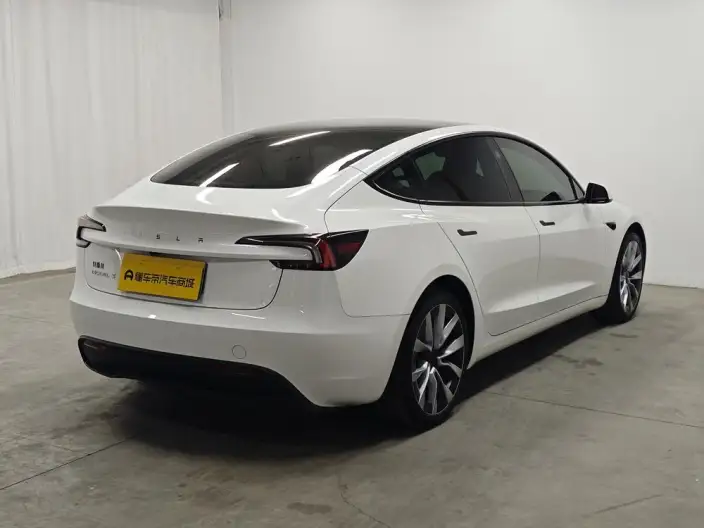 Model 3 2025 Model Rear-wheel drive version – фото 7
