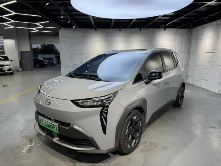 AION Y 2022 Model PLUS 70 Lexiang Edition – фото 1