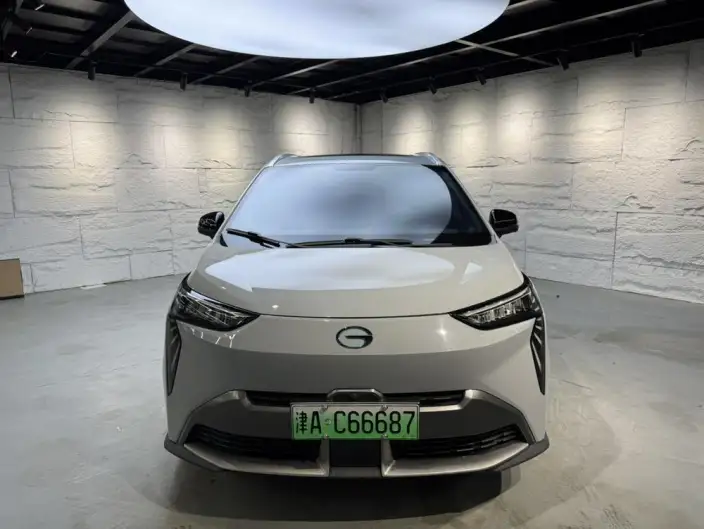 AION Y 2022 Model PLUS 70 Lexiang Edition – фото 2
