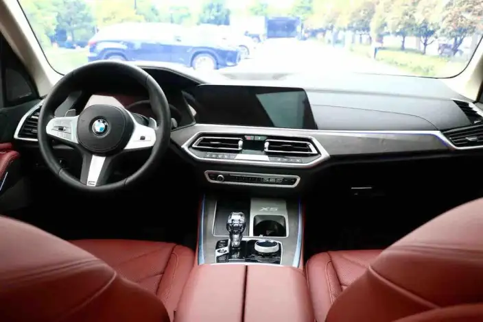 BMW X5 2022 Model xDrive 30Li M Sports Set – фото 7