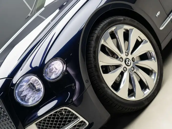 Continental Flying Spur 2022 Model 4.0T V8 Standard Edition – фото 8