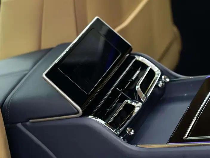 Continental Flying Spur 2022 Model 4.0T V8 Standard Edition – фото 10