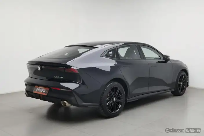 Changan UNI-V 2023 Model 1.5T Noble Model – фото 4