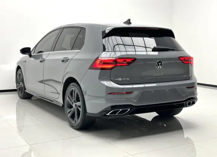 Volkswagen Golf 2023 Model Facelift 280TSI DSG R-Line Lite – фото 4