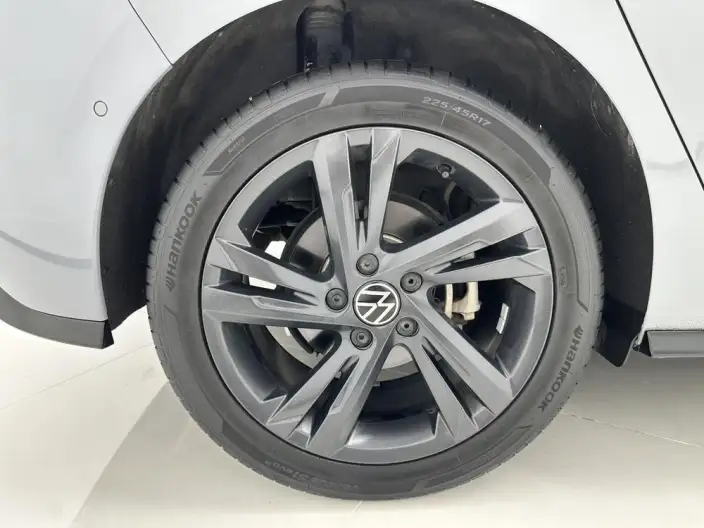 Volkswagen Golf 2023 Model Facelift 280TSI DSG R-Line Lite – фото 8