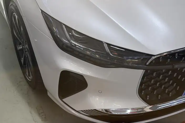 Lincoln Z 2022 Model i Xiang Exclusive Edition – фото 6