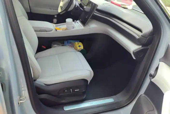 NIO ES6 2024 Model 75kWh – фото 9