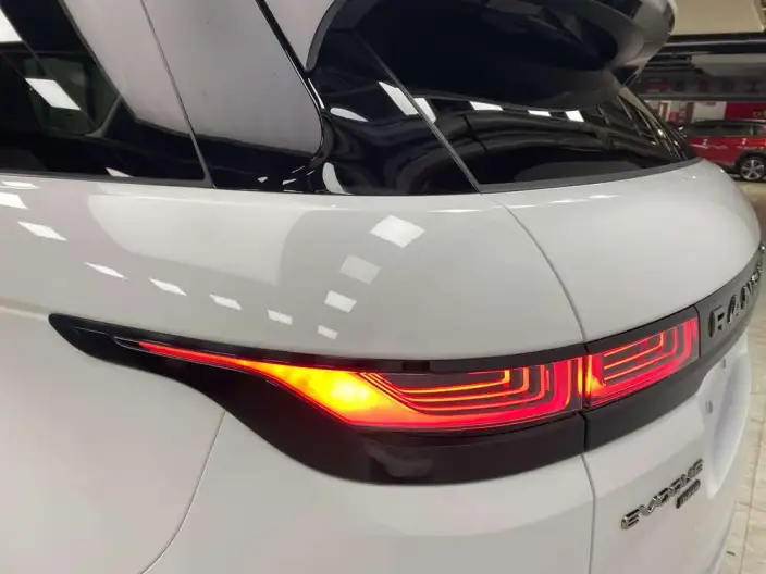 Range Rover Evoque 2022 Model Aurora L 249PS R-Dynamic Deluxe Edition – фото 10