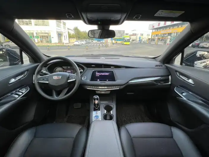 Cadillac XT4 2021 Model 28T 2WD Tech Model – фото 7