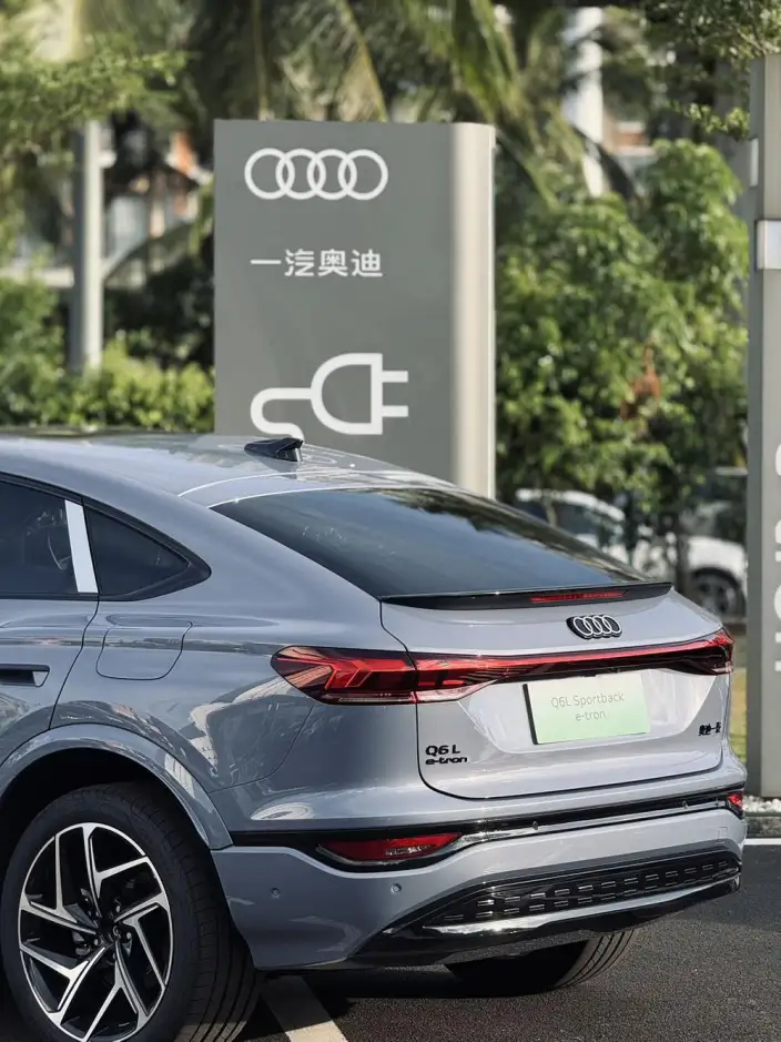 AUDI Q6L Sportback e-tron 2026 Model Ultra-long Endurance – фото 8