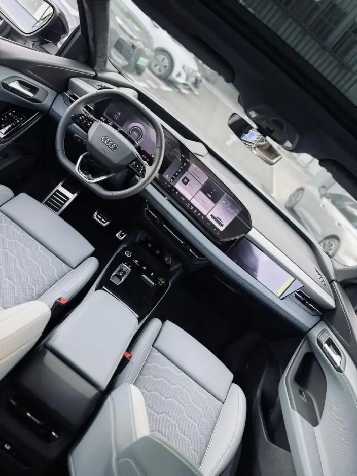 AUDI Q6L Sportback e-tron 2026 Model Ultra-long Endurance – фото 10