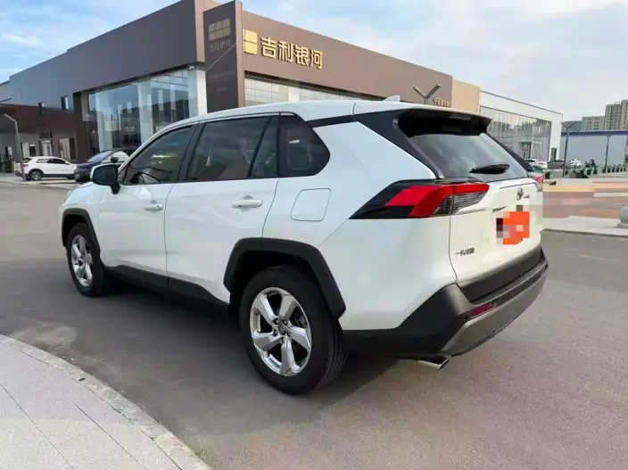 Toyota RAV4 2021 Model 2.0L CVT 2WD Fashion Plus Edition – фото 4