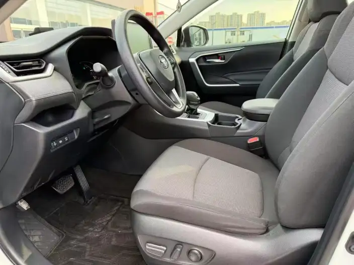 Toyota RAV4 2021 Model 2.0L CVT 2WD Fashion Plus Edition – фото 8