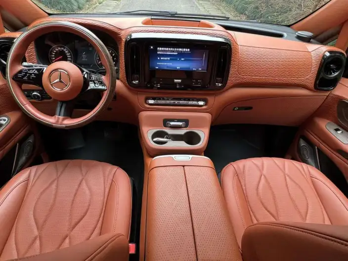 Viano 2024 Model 2.0T Elite Edition 7 seat – фото 7