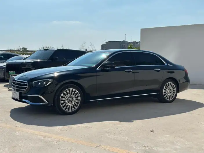 Mercedes-Benz E-Class 2022 Model Facelift E 300 L Luxury Model sedan – фото 1
