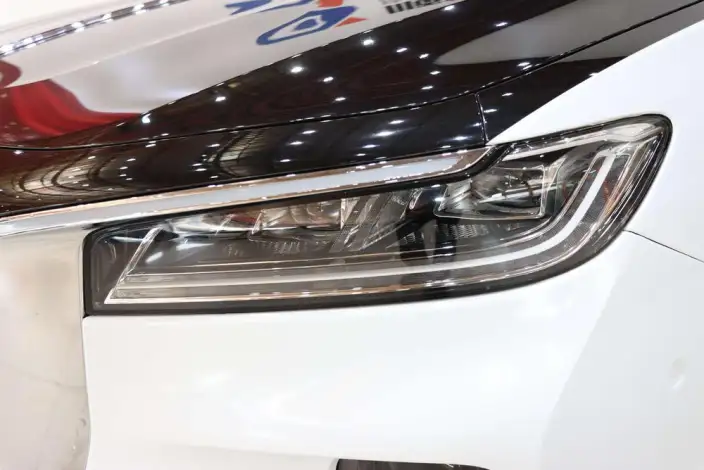 HONGQI H9 2020 Model Facelift 2.0T Flag Enjoy Edition – фото 9