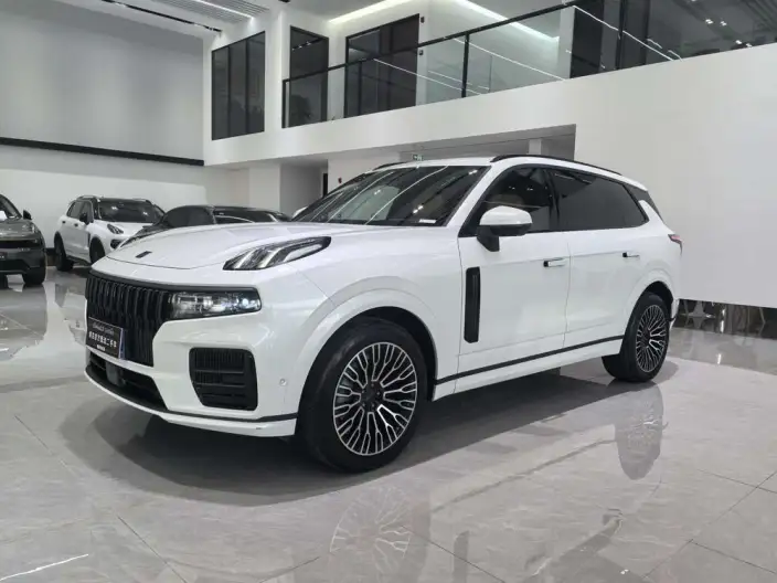 Lynk & Co 09 2026 Model 2.0T 4WD Tiggo Edition Ultra – фото 1