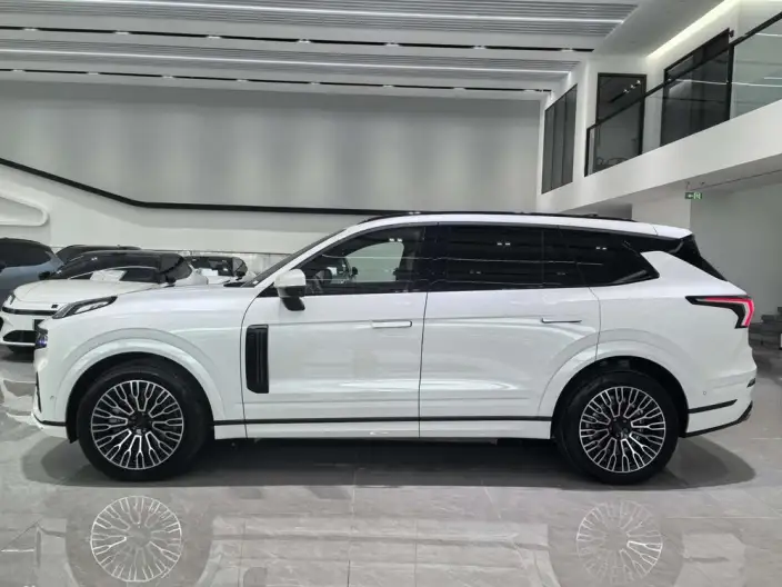 Lynk & Co 09 2026 Model 2.0T 4WD Tiggo Edition Ultra – фото 4
