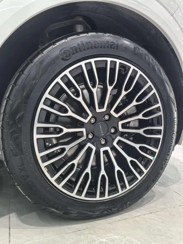 Lynk & Co 09 2026 Model 2.0T 4WD Tiggo Edition Ultra – фото 10