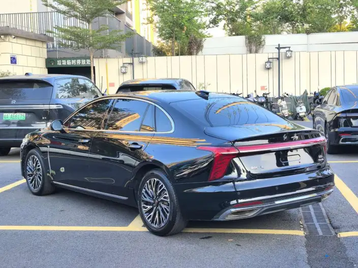 Hongqi H5 2024 Model 2.0T Automatic Flag Enjoy Edition – фото 4