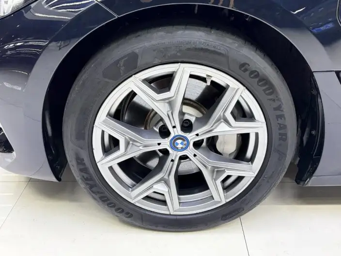 BMW i3 2025 Model eDrive35L – фото 8