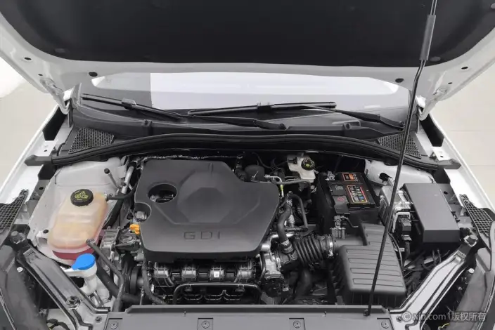 Roewe i5 2023 Model 1.5L CVT Zunrong Edition – фото 5