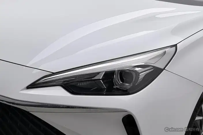 Roewe i5 2023 Model 1.5L CVT Zunrong Edition – фото 7