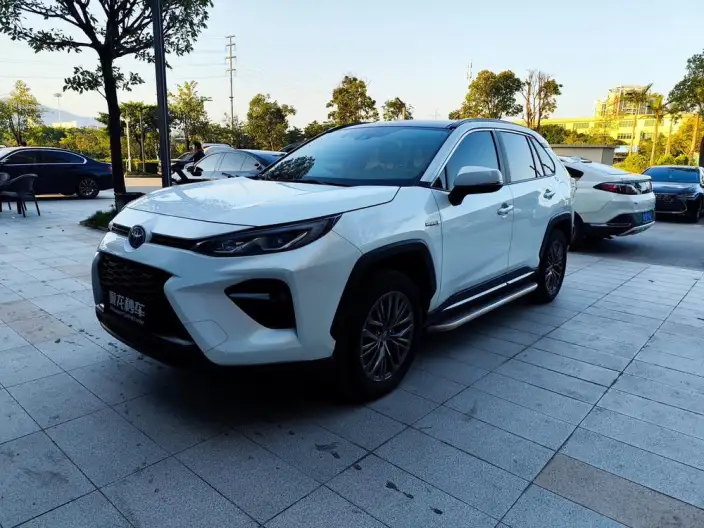 Toyota Wildlander 2023 Model Hybrid 2.5L 2WD Luxury PLUS Edition – фото 1