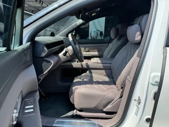 NIO ES8 2026 Model VI seat Executive Deluxe Edition – фото 10