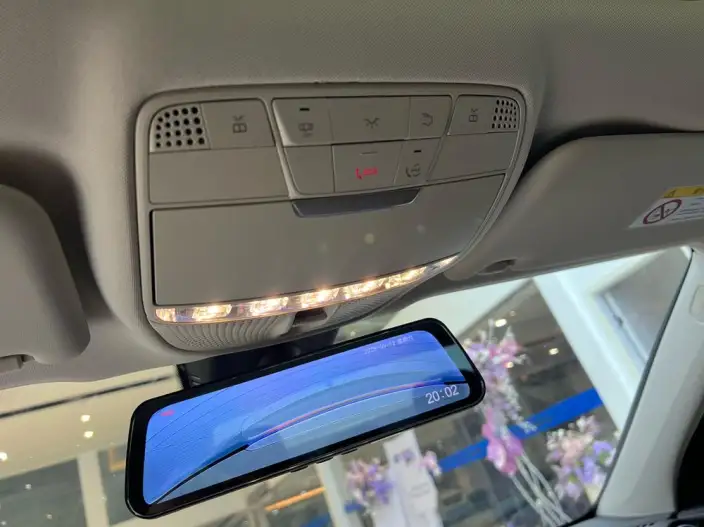 Mercedes-Benz E-Class 2023 Model E 260 L sedan – фото 10