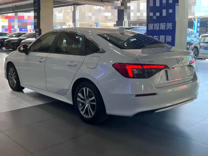 Honda Civic 2022 Model 240TURBO CVT Dynamic Edition – фото 4