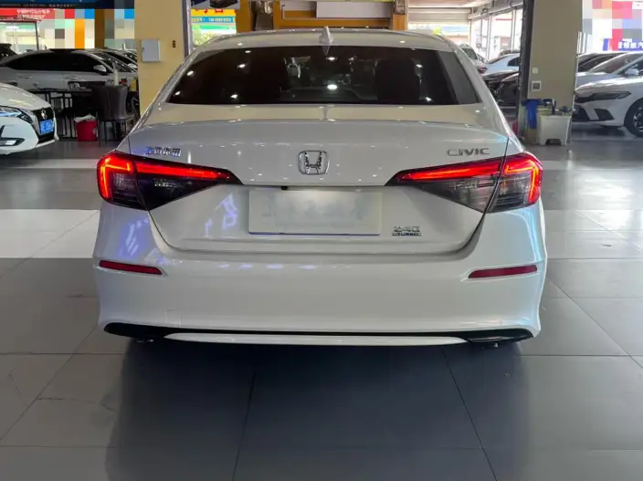 Honda Civic 2022 Model 240TURBO CVT Dynamic Edition – фото 5