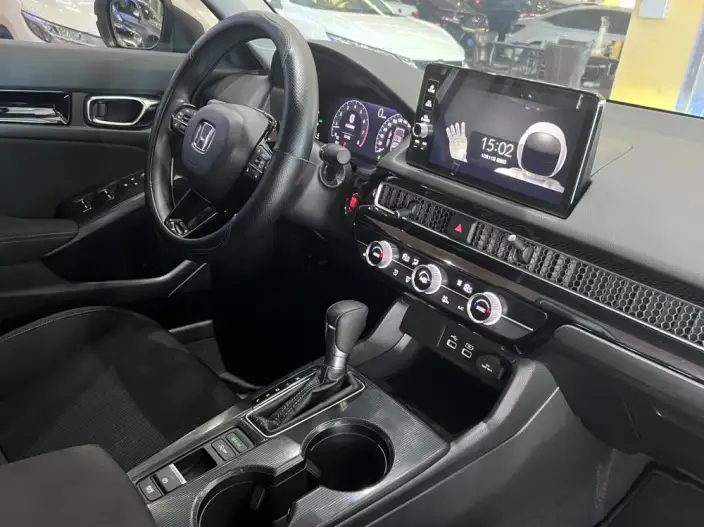 Honda Civic 2022 Model 240TURBO CVT Dynamic Edition – фото 7