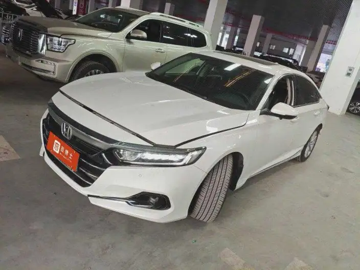 Honda Accord 2022 Model 260TURBO Deluxe Edition – фото 1