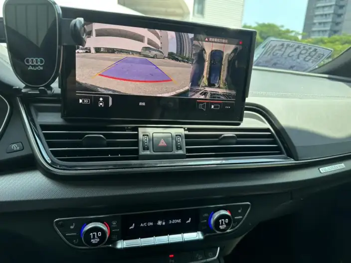 Audi Q5L 2023 Model 40T Luxury Dynamic Model – фото 7