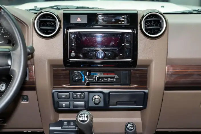 Rand Coolouse 70 2023 Model 4.0L Manual 4WD 5 seat Parallel Imported – фото 8