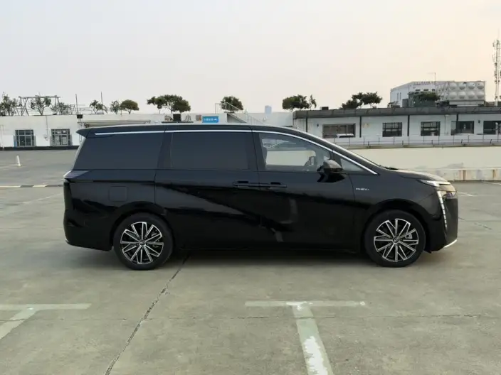 GAC Trumpchi E8 PHEV 2024 Model 2.0ATK 150km MAX Edition – фото 7