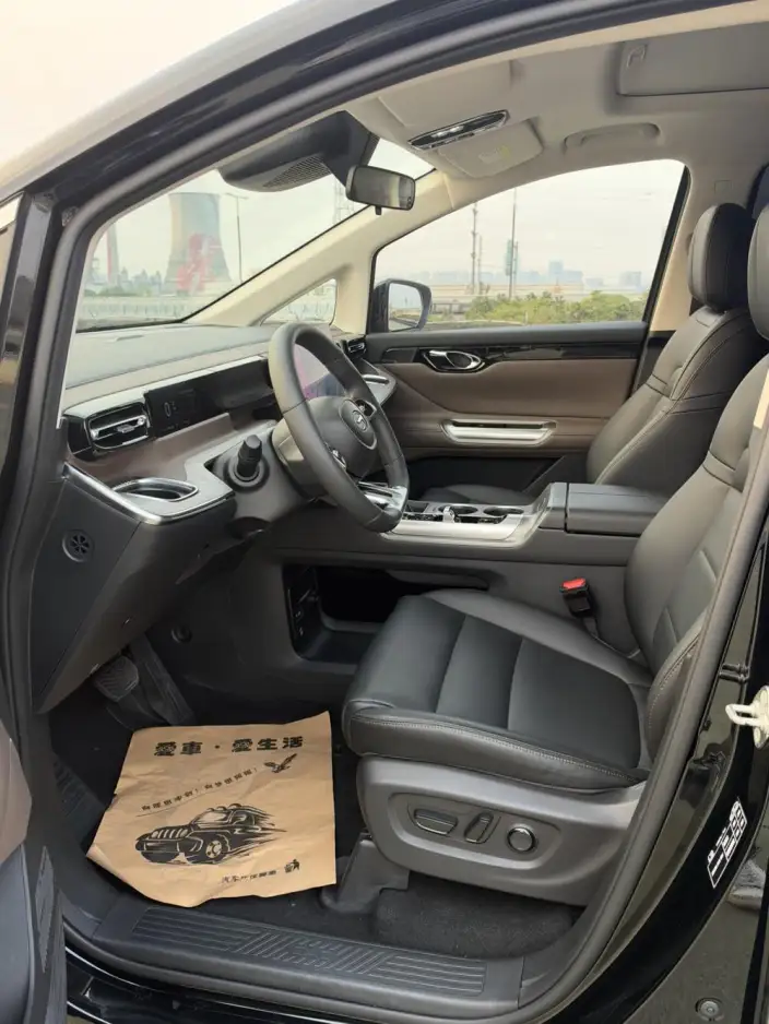 GAC Trumpchi E8 PHEV 2024 Model 2.0ATK 150km MAX Edition – фото 9