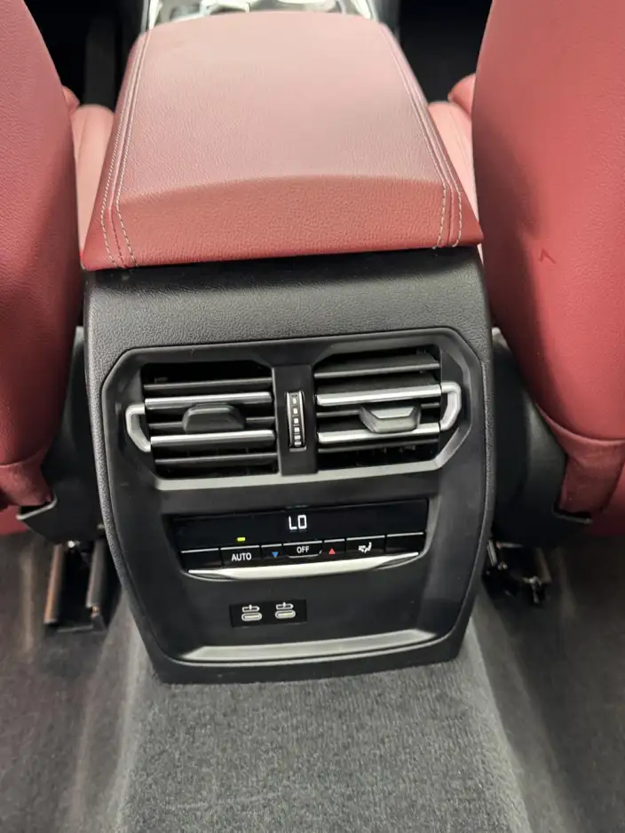 BMW 3 Series 2025 Model 330Li M Sports Night Set – фото 8