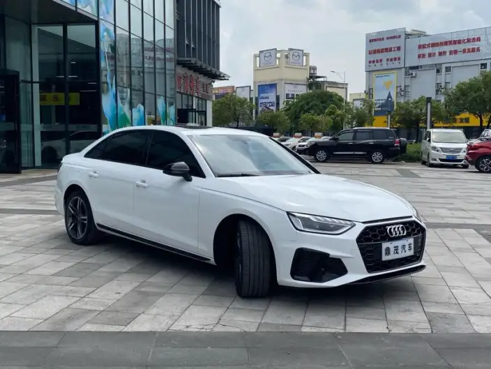 Audi A4 L 2022 Model 40 TFSI Luxury Dynamic Model – фото 3