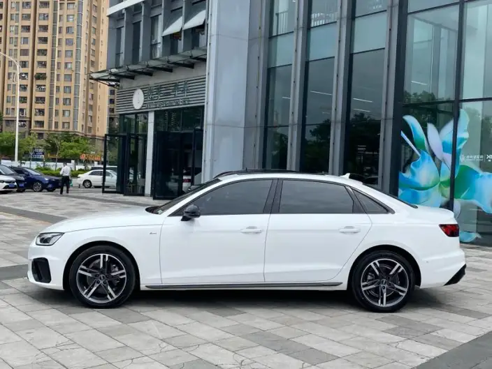 Audi A4 L 2022 Model 40 TFSI Luxury Dynamic Model – фото 4