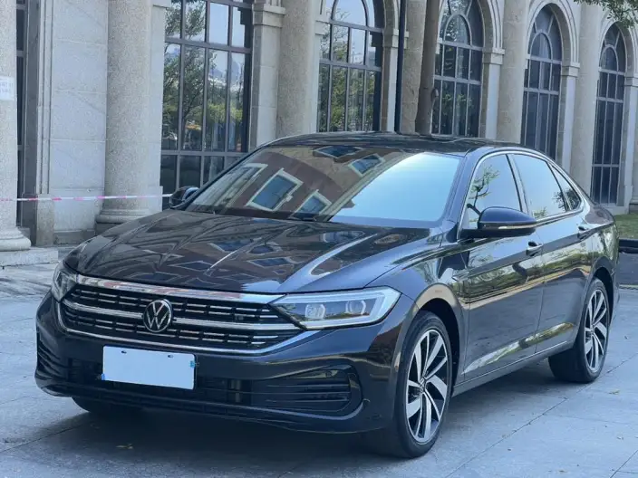 Volkswagen Sagitar 2023 Model 300TSI DSG Superior Edition – фото 1
